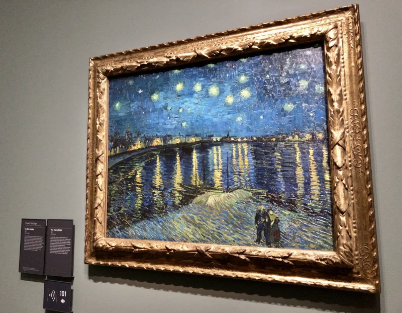 オルセー美術館に展示されたゴッホ《ローヌ川の星月夜》の額装作品